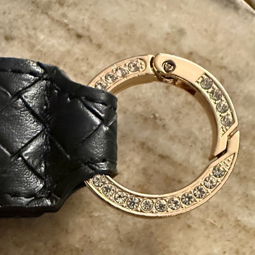 Quilted Leather Keychain with Gold Rhinestone Key ring | Keychain | Key-holder - Picture 3 of 6